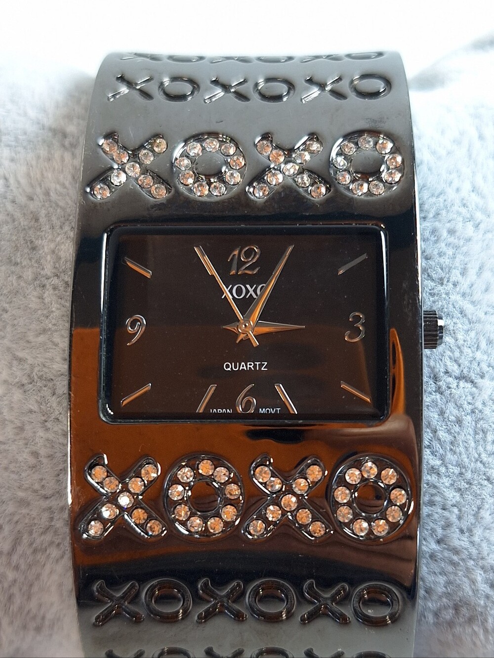 XOXO Black Metal Rhinestone Wide Link Bracelet Wrist Watch, New Battery